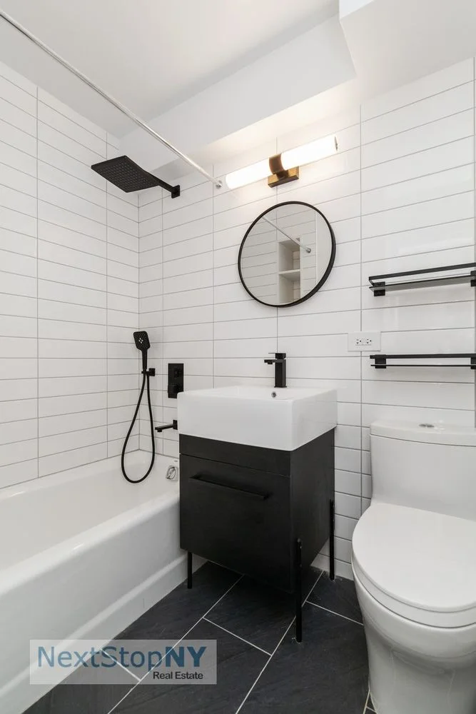 Studio for Sale in Manhattan – New York, NY - 4