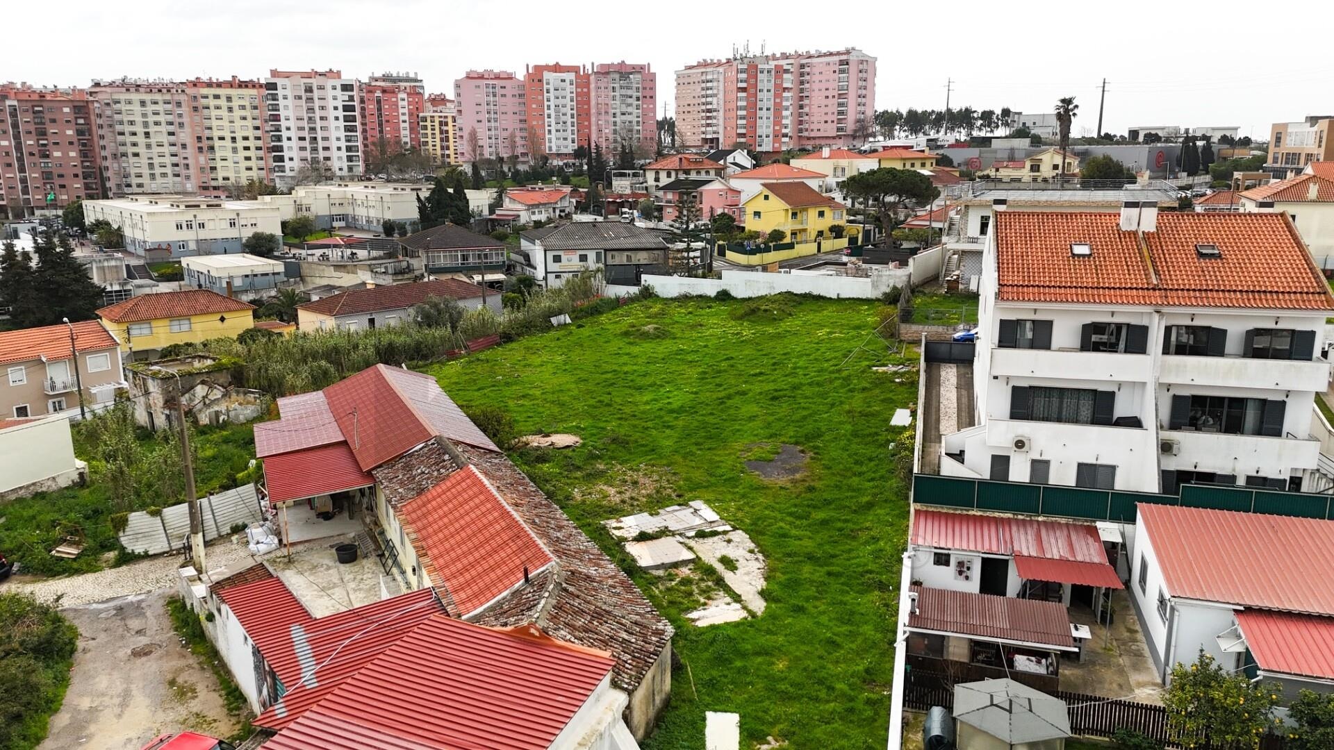 Terreno à Venda em Agualva-Cacém - Lisboa - Portugal - 4