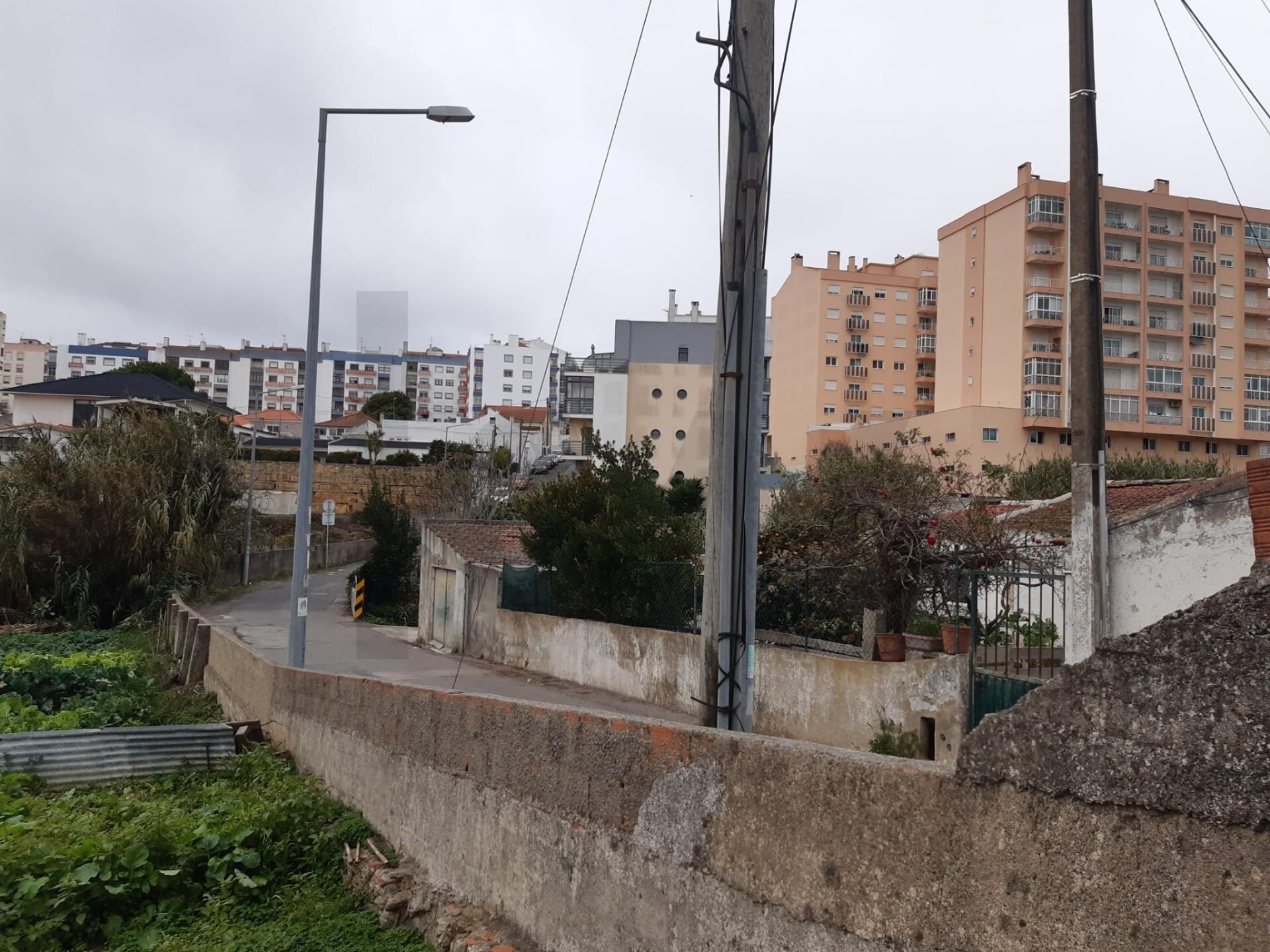 Terreno à Venda em Agualva-Cacém - Lisboa - Portugal - 3