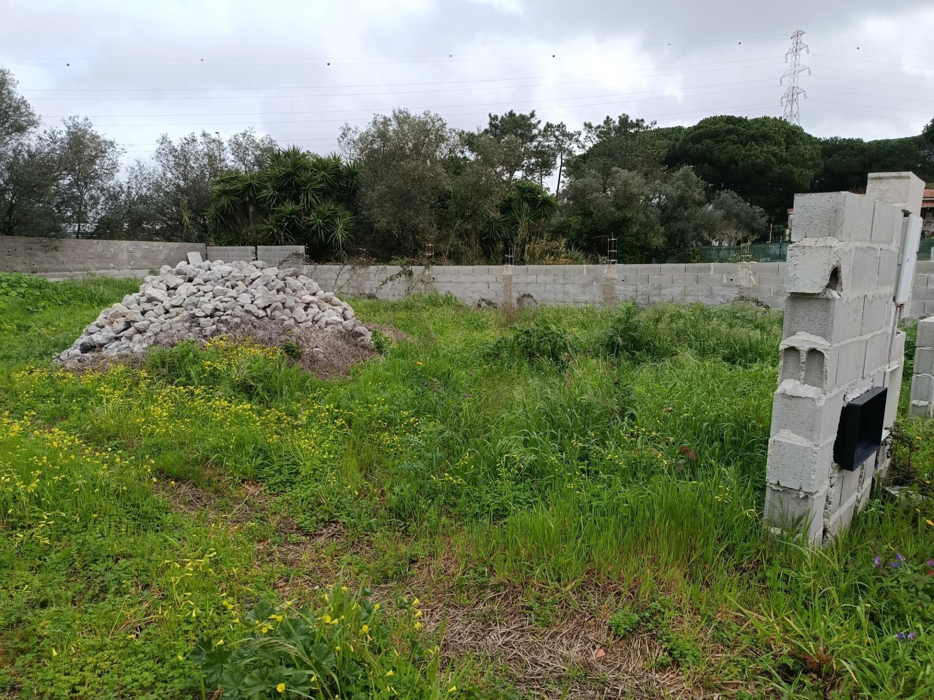 Terreno  à Venda em Almada - Setúbal - Portugal - 4