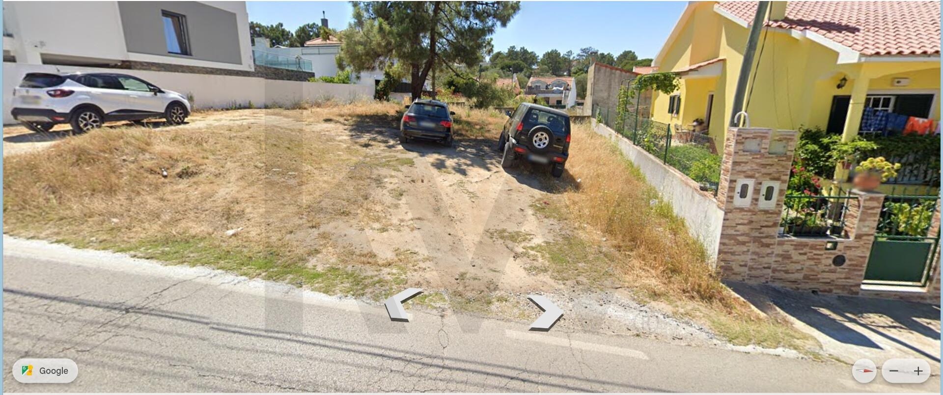 Terreno  à Venda em Almada - Setúbal - Portugal - 3