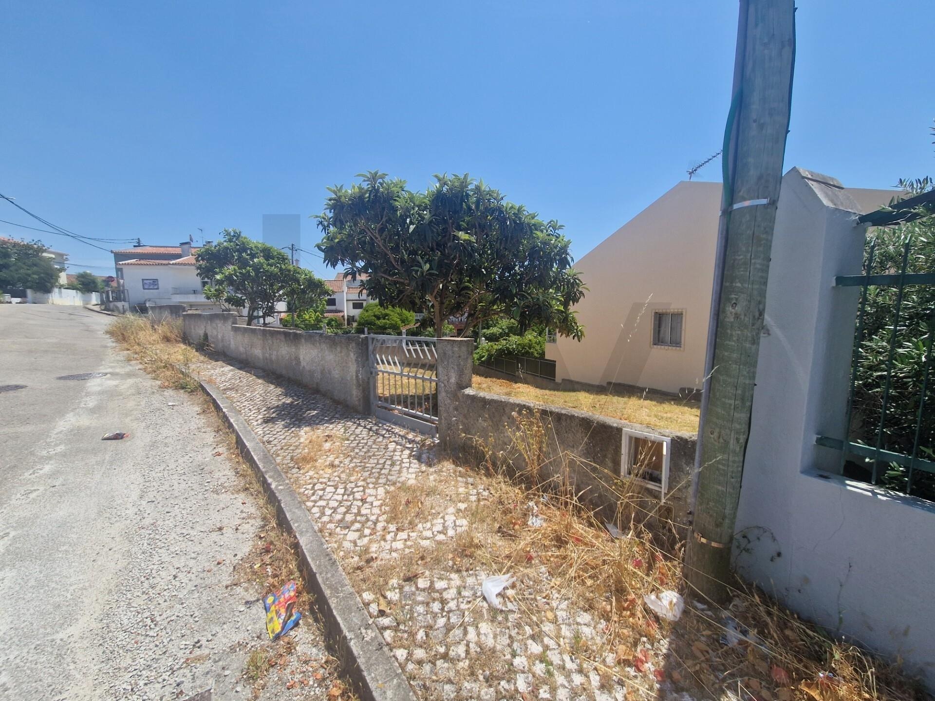 Terreno  à Venda em Almada - Setúbal - Portugal - 2