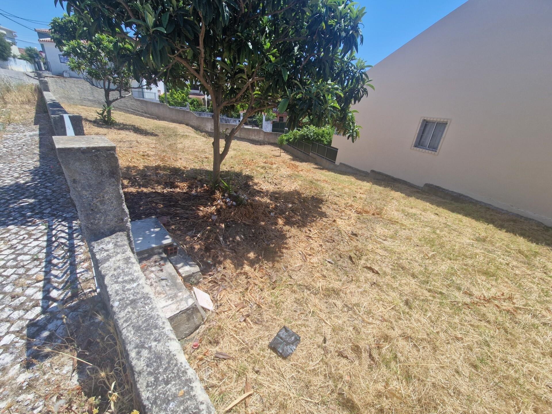 Terreno  à Venda em Almada - Setúbal - Portugal - 4
