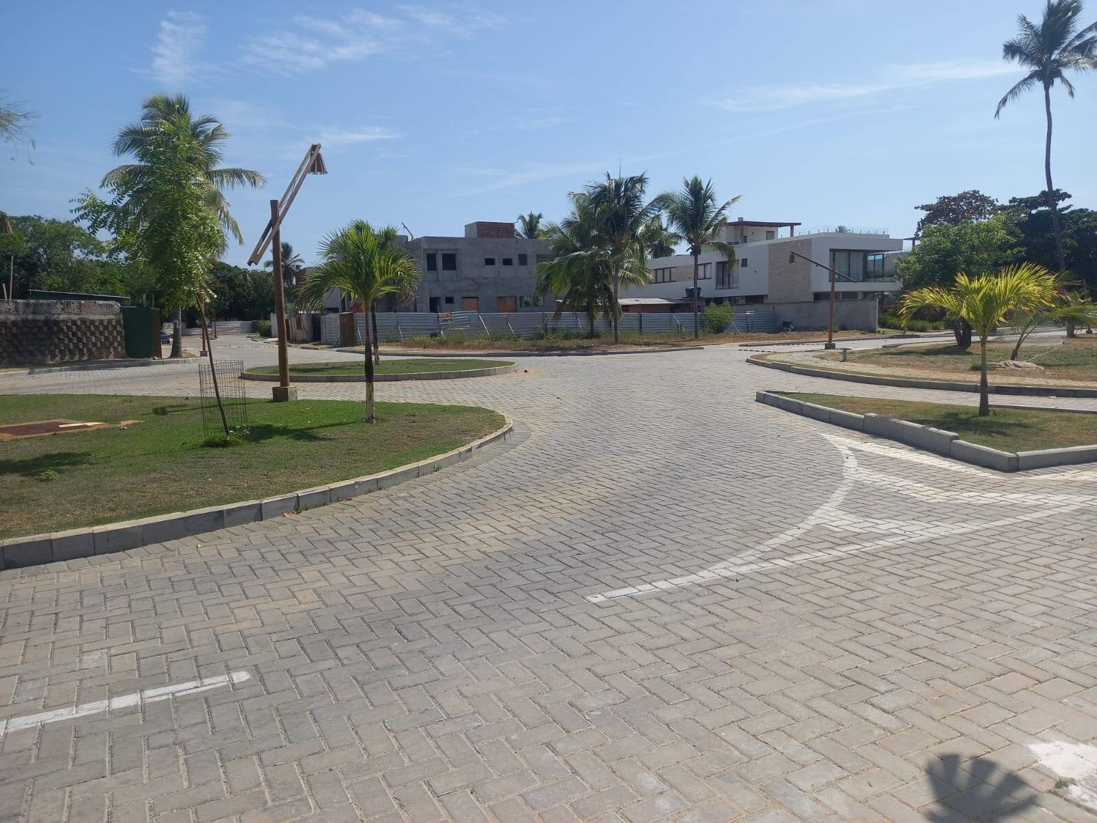 Terreno à Venda em Camaçari - Bahia - Brasil - 1