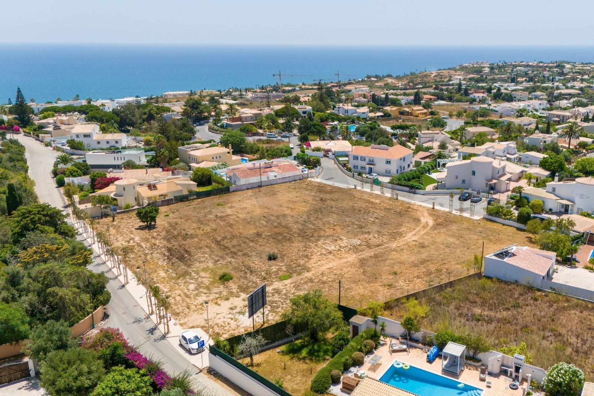 Land Plot for Sale in Praia da Luz - Algarve - Portugal - 3