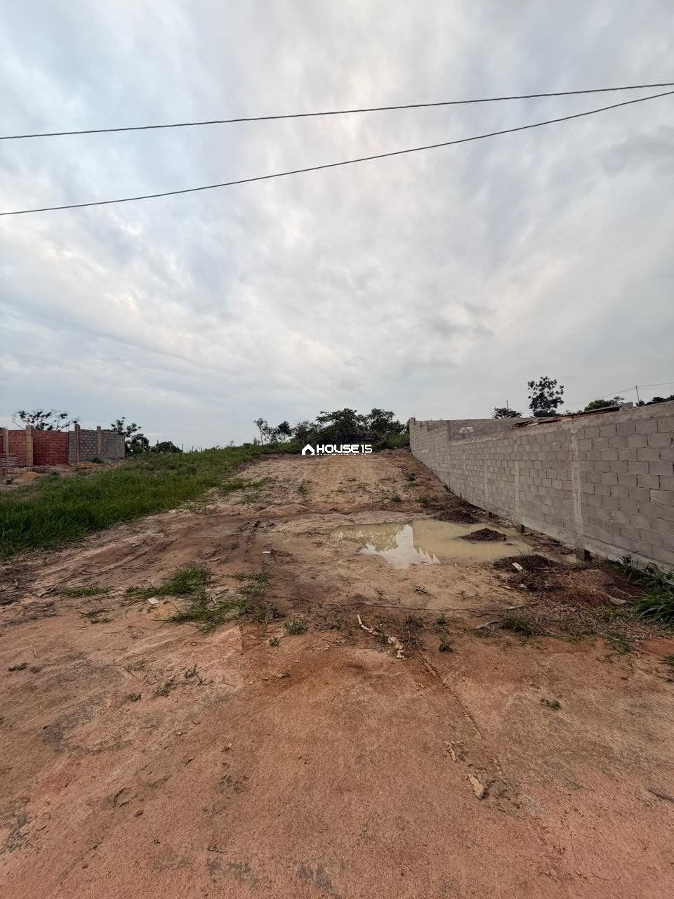 Terreno à Venda em Setiba - Guarapari - Espírito Santo - Brasil - 1