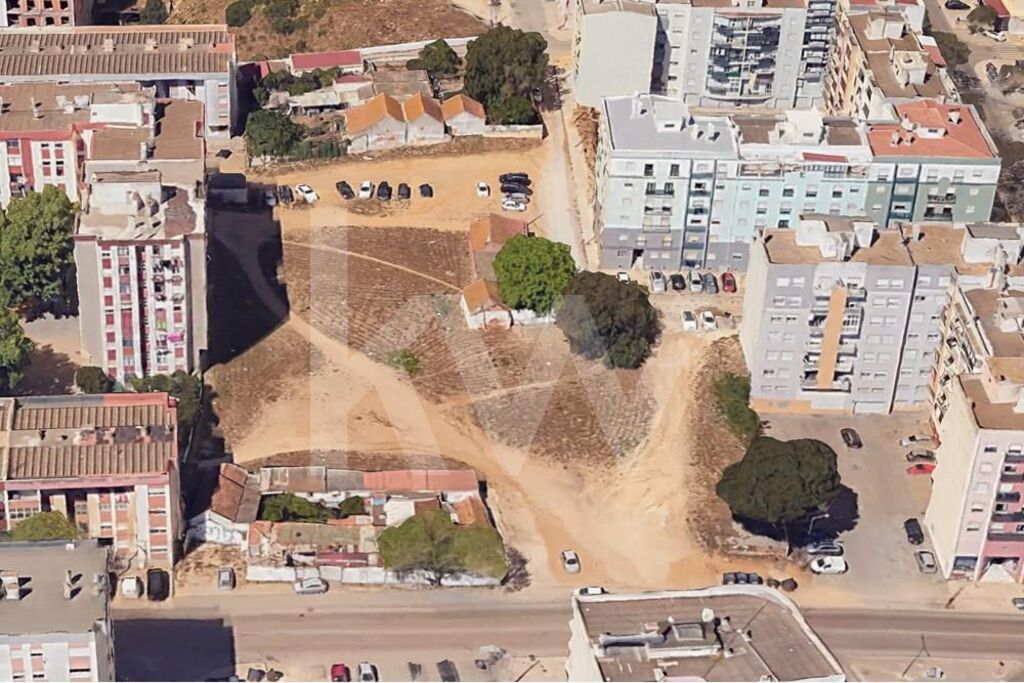 Terreno à Venda em Setúbal - Portugal - 4