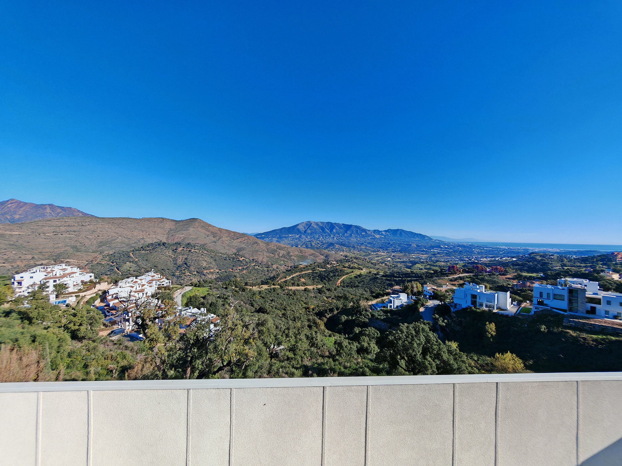 Villa Contemporânea com 6 Quartos à Venda em La Mairena, Marbella - 7