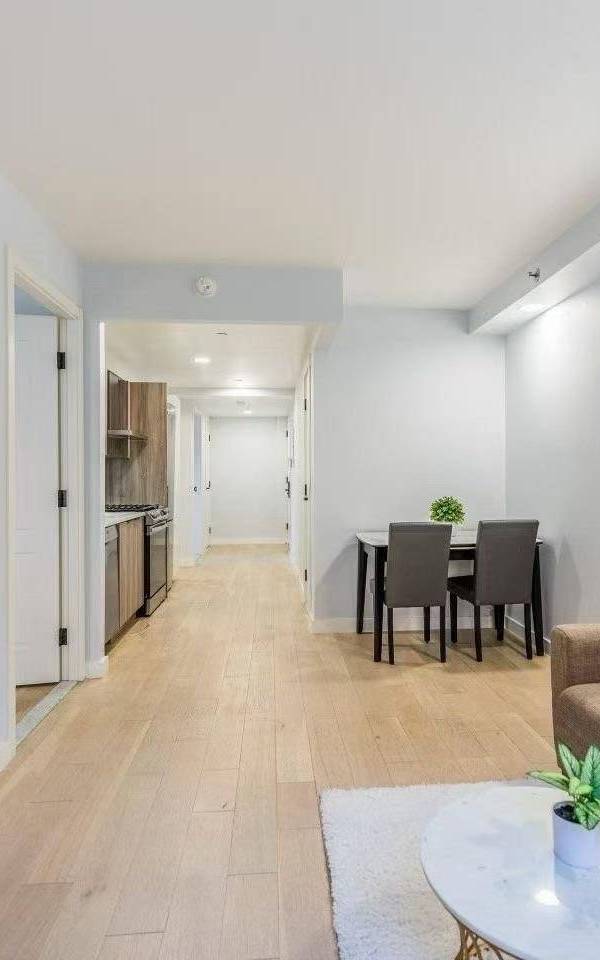 Apartamento à Venda em Jackson Heights - Nova Iorque - EUA
