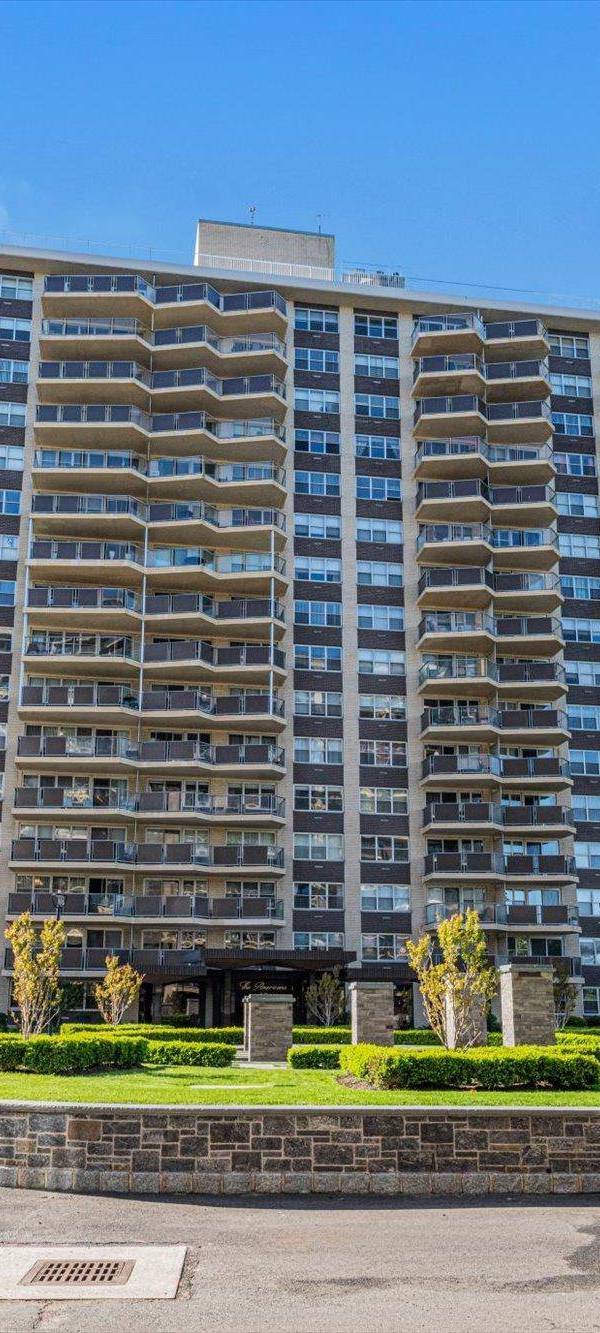 Apartamento de 1 Dormitorio en Venta en Bayside - Nueva York - EE. UU.