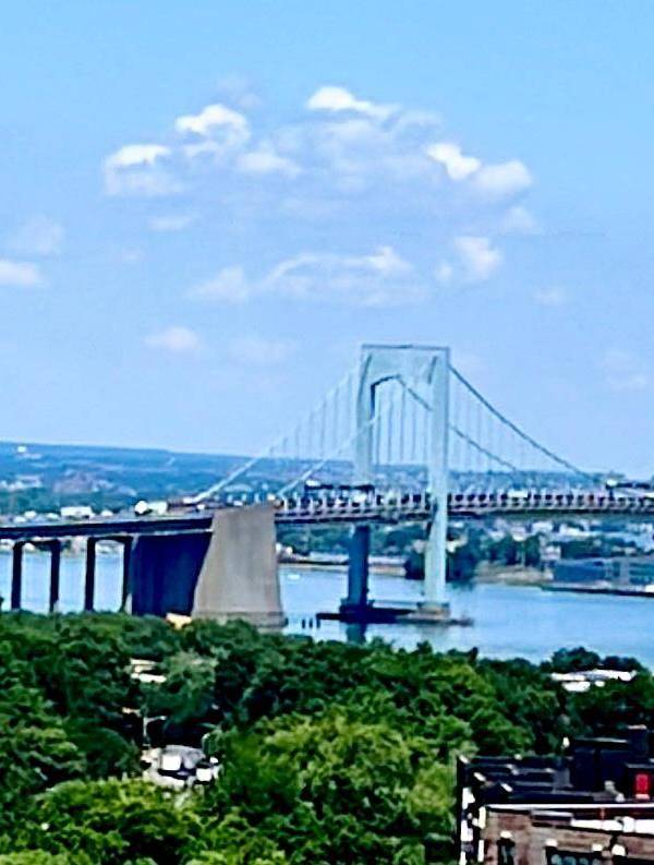 Apartamento de 1 Dormitorio en Venta en Bayside - Nueva York - EE. UU.