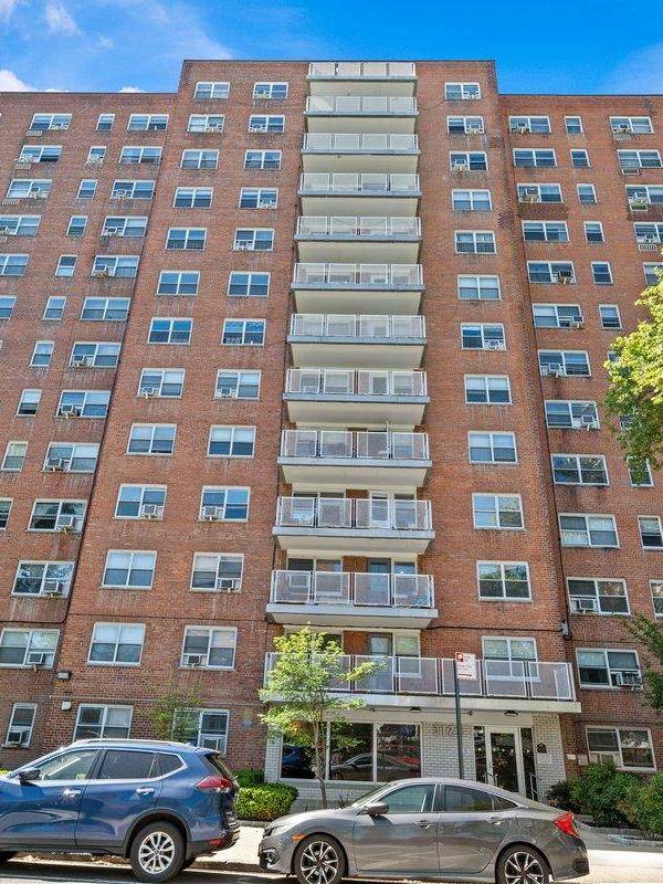 Apartamento de 1 Dormitorio en Venta en Bronx - Nueva York - EE. UU.