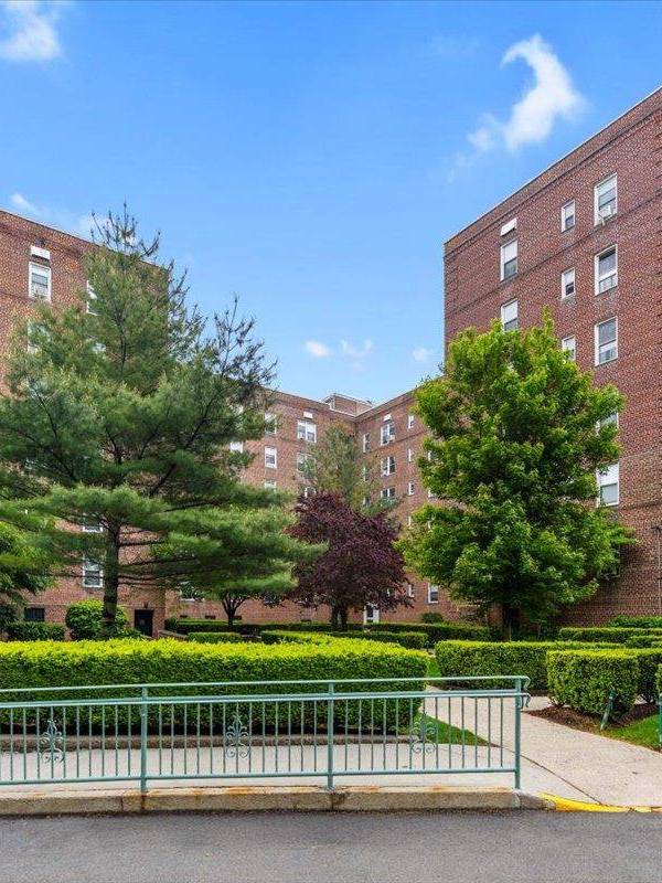 Apartamento de 1 Dormitorio en Venta en Bronx - Nueva York - EE. UU.