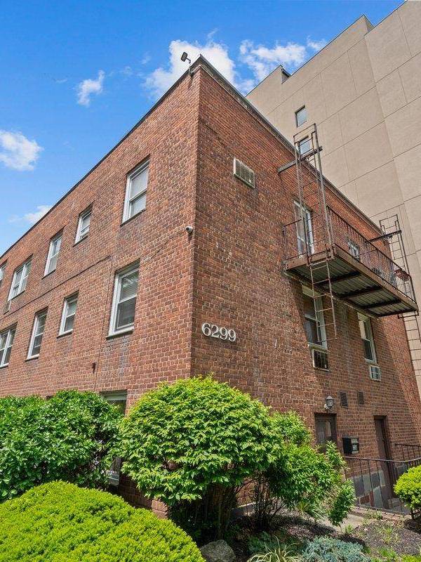 Apartamento de 1 Dormitorio en Venta en Bronx - Nueva York - EE. UU.
