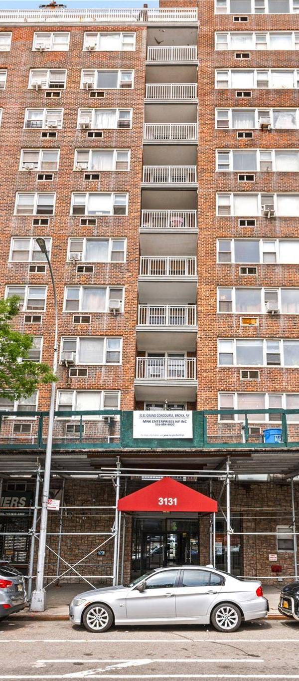 Apartamento de 1 Dormitorio en Venta en Bronx - Nueva York - EE. UU.