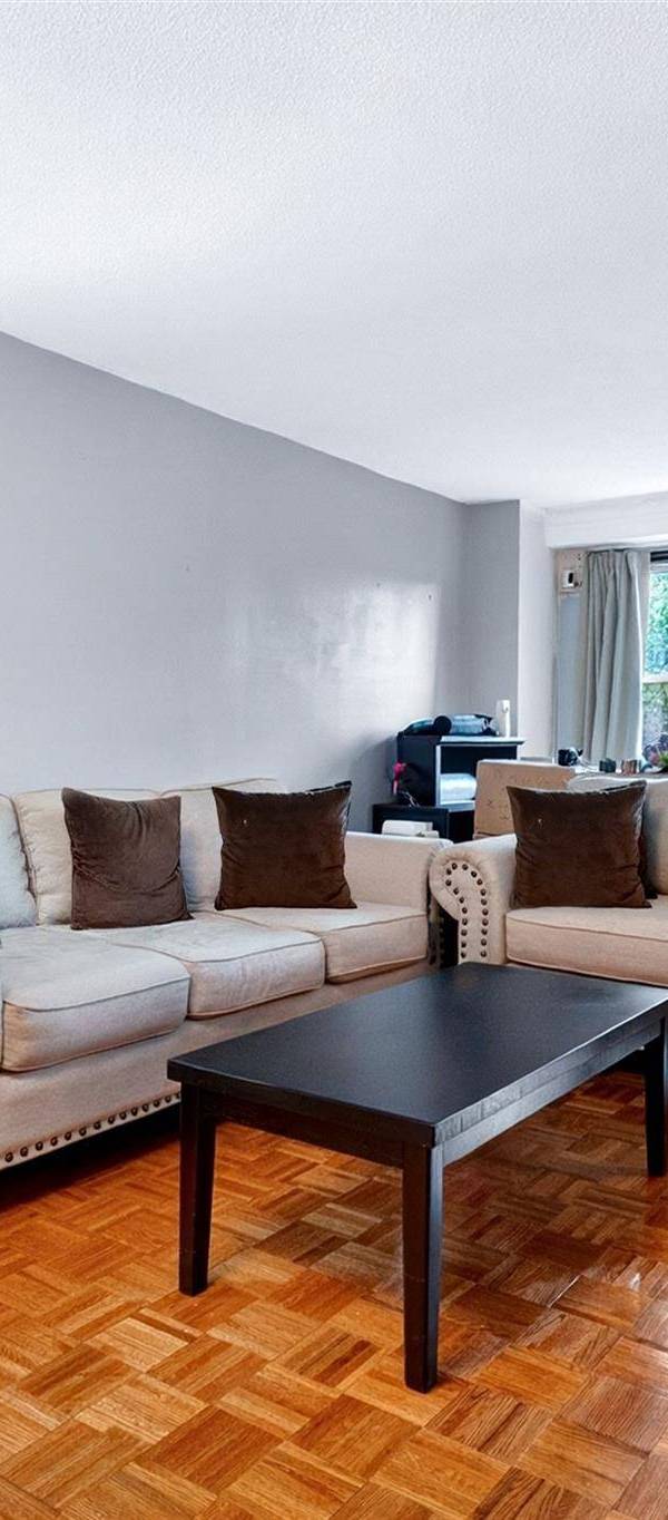 Apartamento de 1 Dormitorio en Venta en Bronx - Nueva York - EE. UU.