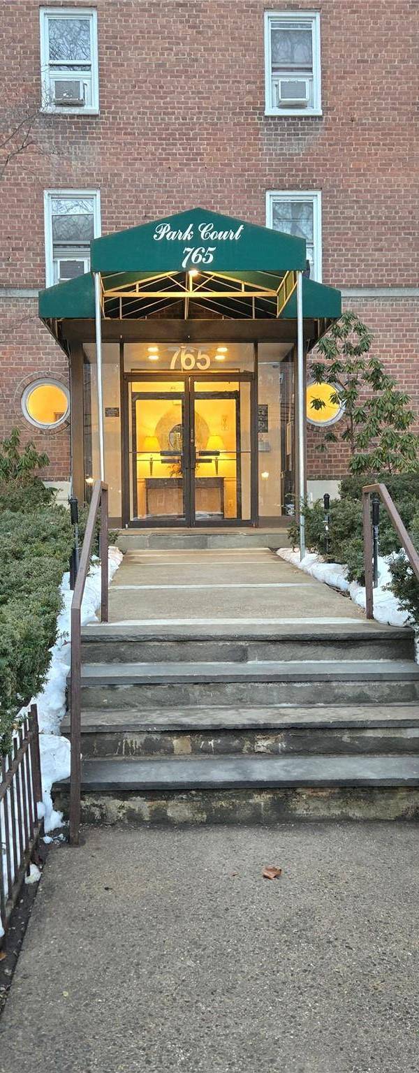 Apartamento com 1 Quartos à Venda em Bronxville - Nova Iorque - EUA