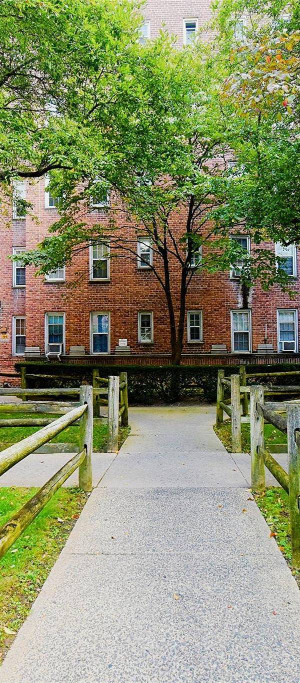 Apartamento com 1 Quartos à Venda em Bronxville - Nova Iorque - EUA