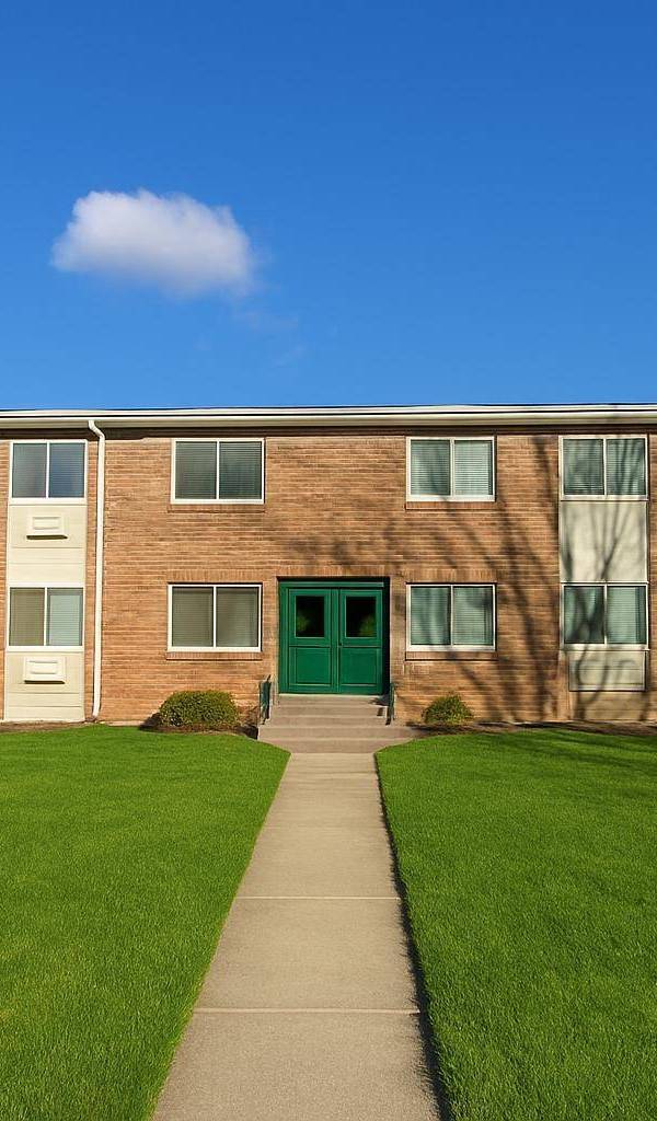 1 Bedroom Home for Sale in Islip - New York - USA