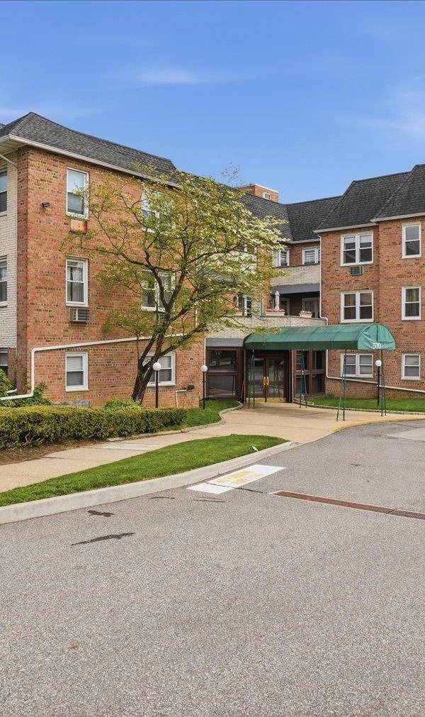 Apartamento de 1 Dormitorio en Venta en Lynbrook - Nueva York - EE. UU.