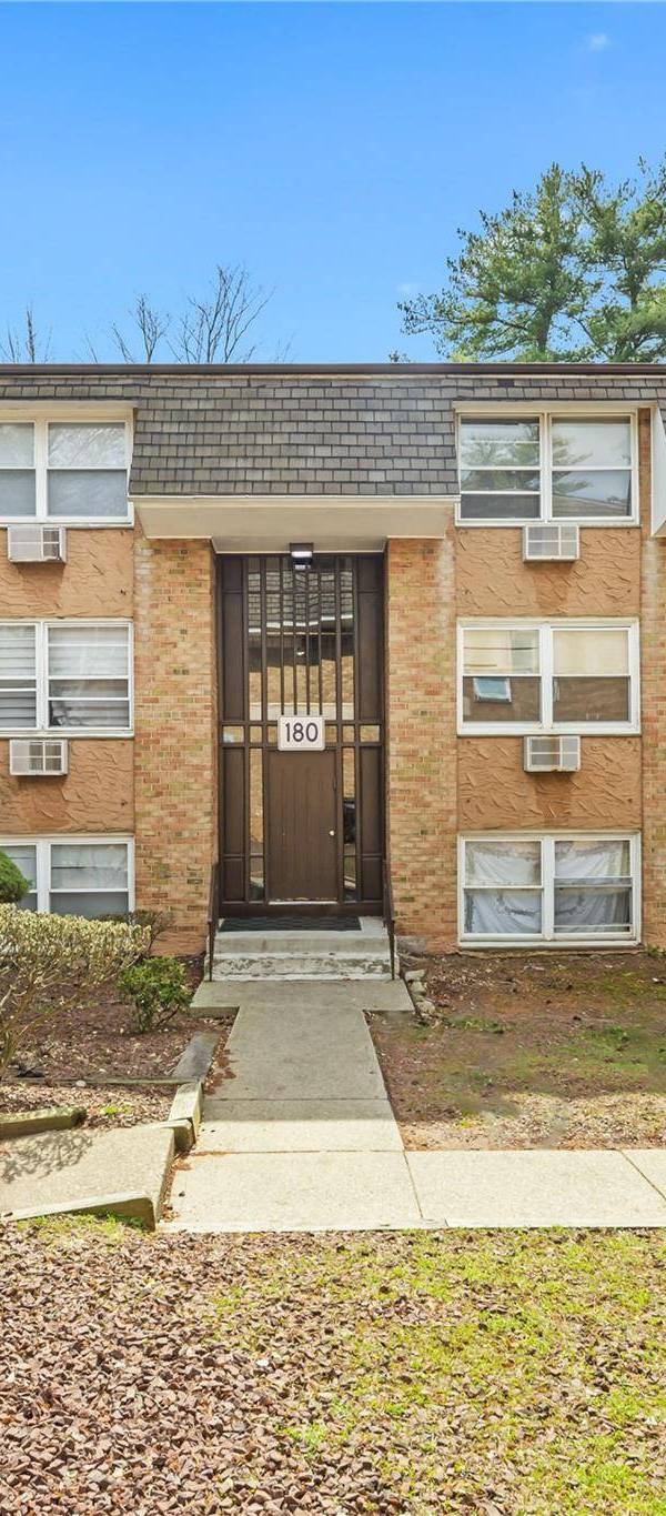 Apartamento com 1 Quartos à Venda em Monsey - Nova Iorque - EUA
