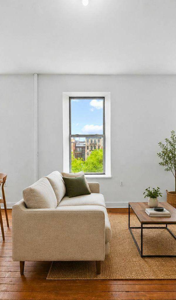 1 Bedroom Home for Sale in New York - Manhattan - New York - USA