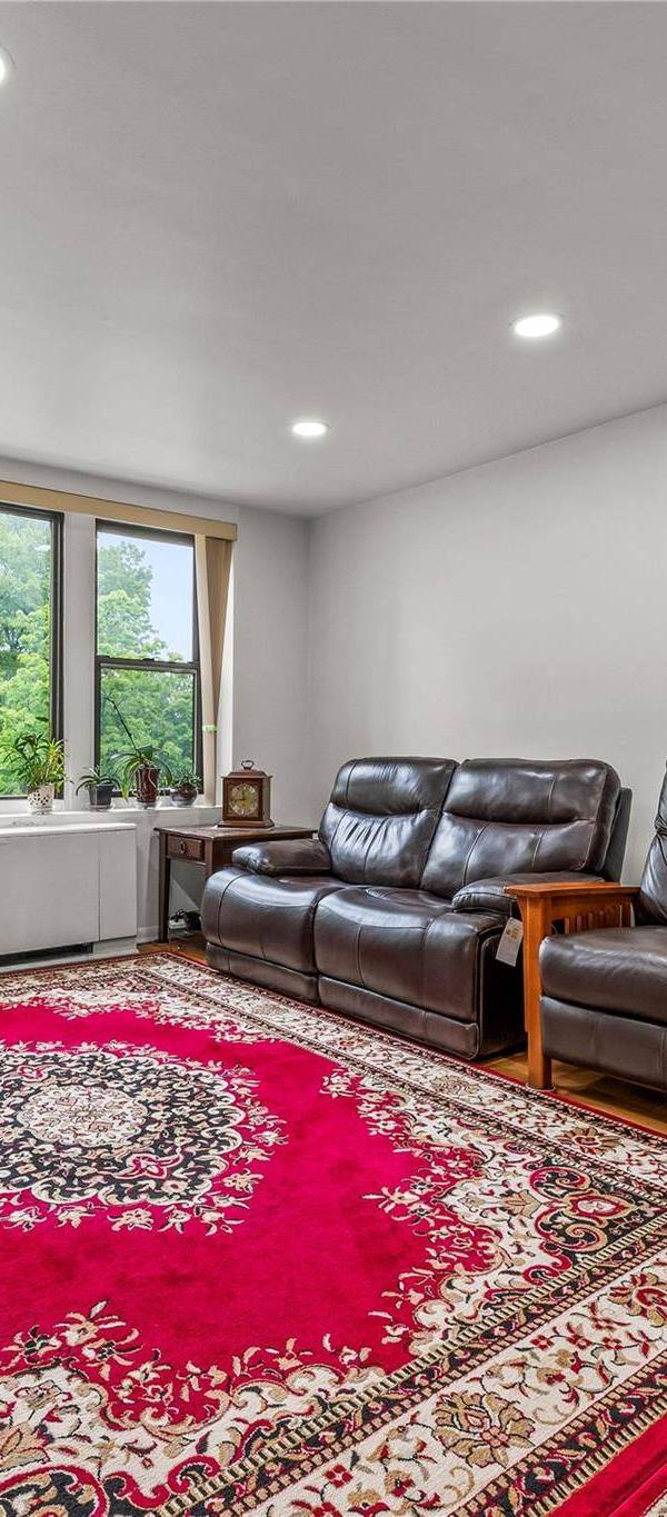 Apartamento de 2 Dormitorios en Venta en Bayside - Nueva York - EE. UU.