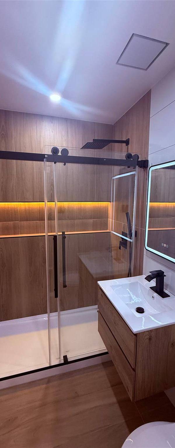 Apartamento de 2 Dormitorios en Venta en Bronx - Nueva York - EE. UU.