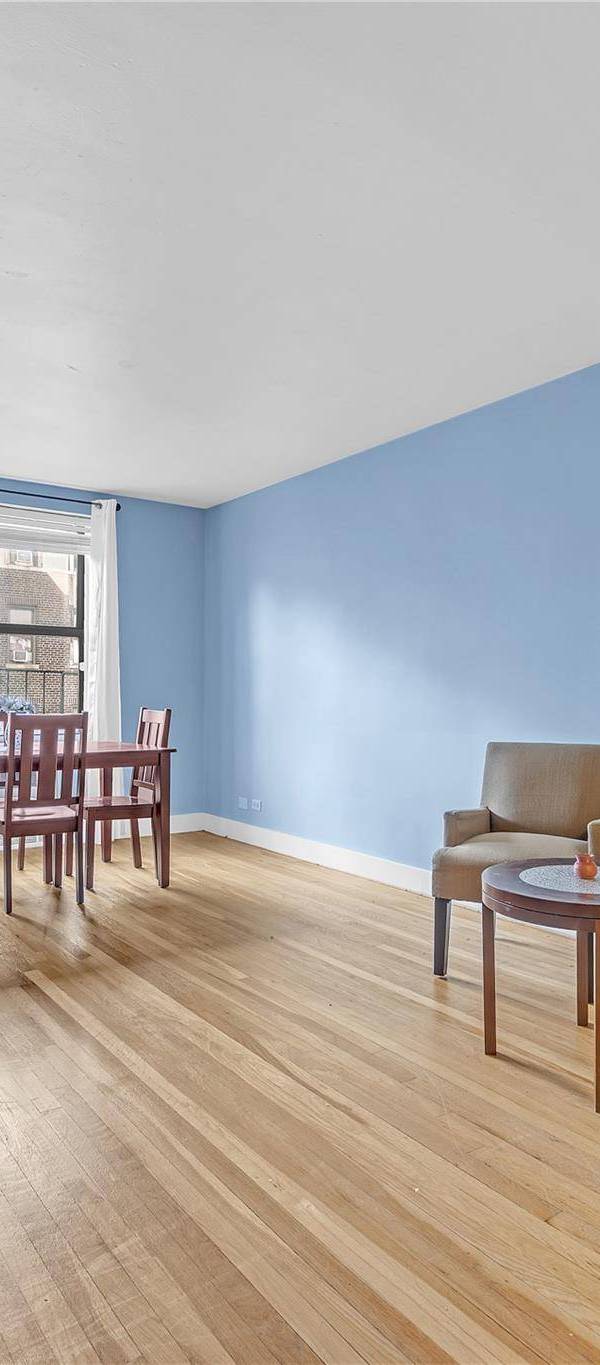 Apartamento de 2 Dormitorios en Venta en Bronx - Nueva York - EE. UU.