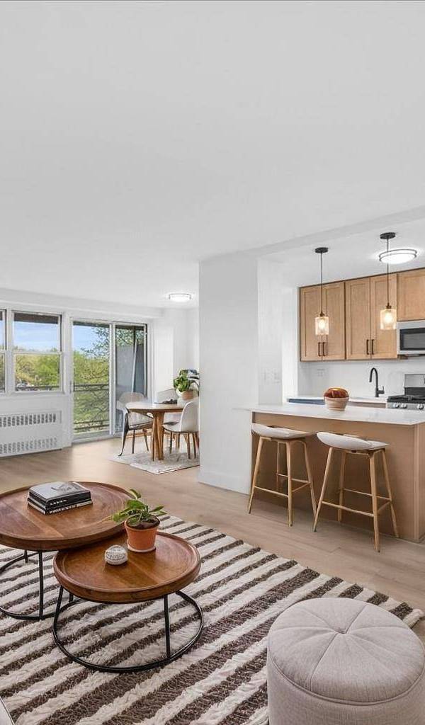 Apartamento de 2 Dormitorios en Venta en Bronx - Nueva York - EE. UU.