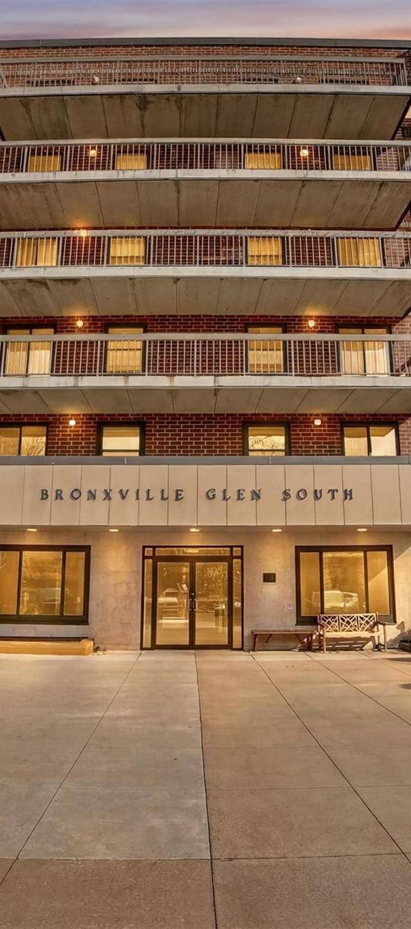 Apartamento com 2 Quartos à Venda em Bronxville - Nova Iorque - EUA