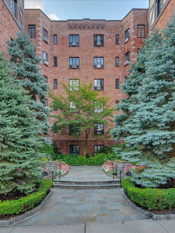 Apartamento com 2 Quartos à Venda em Bronxville - Nova Iorque - EUA