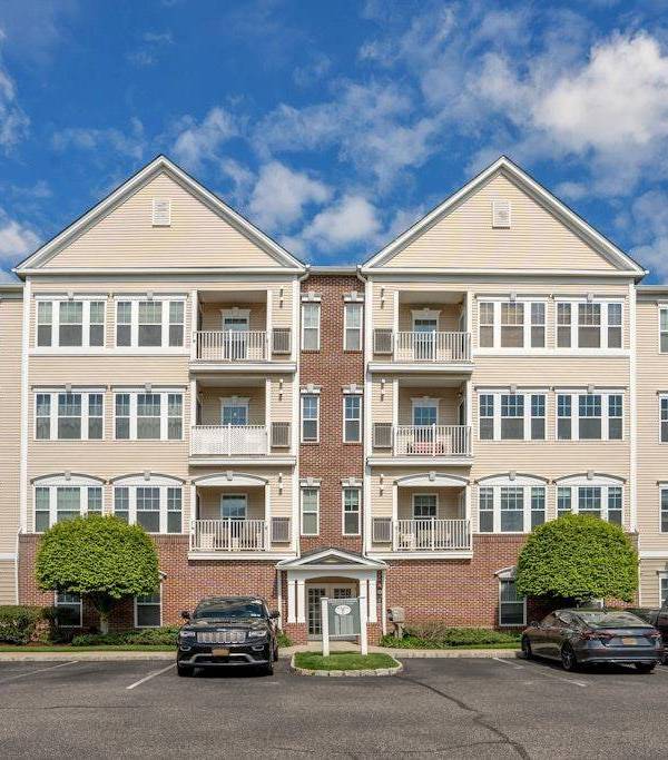 Apartamento de 2 Dormitorios en Venta en Central Islip - Nueva York - EE. UU.