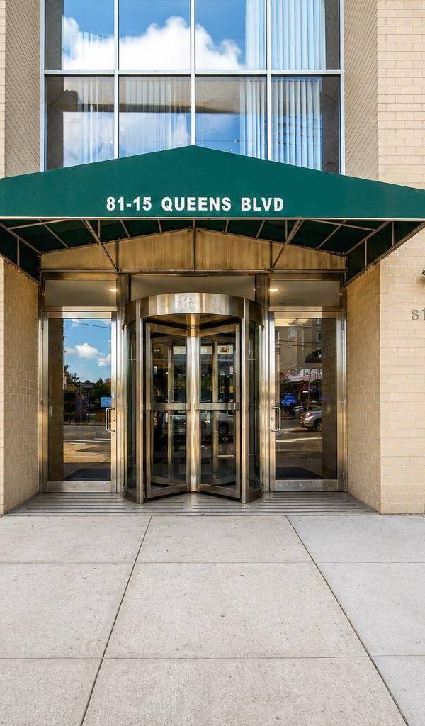 2 Bedroom Home for Sale in Elmhurst - New York - USA