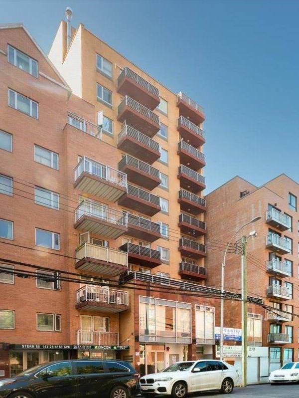 Apartamento com 2 Quartos à Venda em Flushing - Nova Iorque - EUA