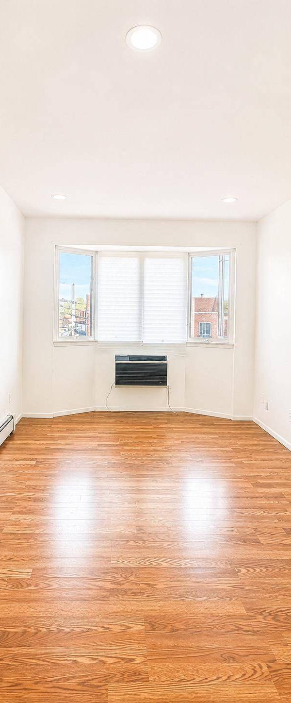 Apartamento com 2 Quartos à Venda em Flushing - Nova Iorque - EUA