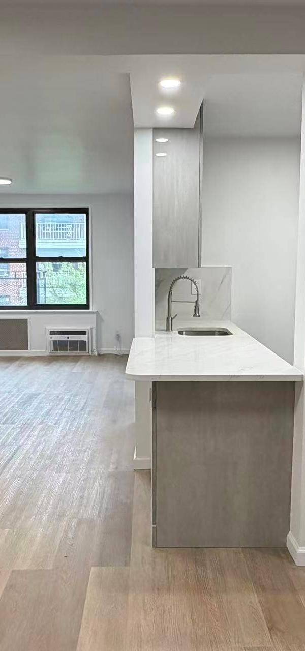 Apartamento com 2 Quartos à Venda em Flushing - Nova Iorque - EUA