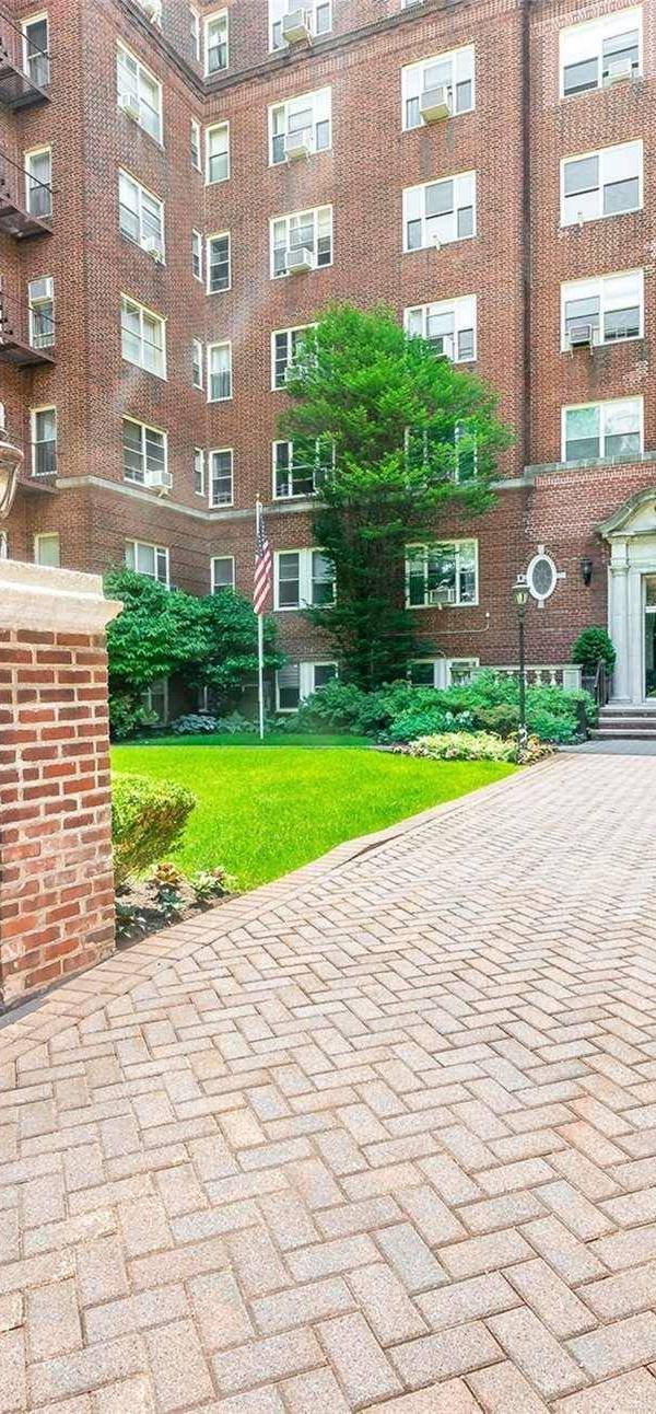 Appartement 2 chambres à Vendre à Forest Hills - New York - USA
