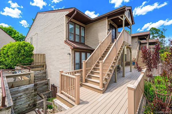 Apartamento com 2 Quartos à Venda em Glen Head - Nova Iorque - EUA