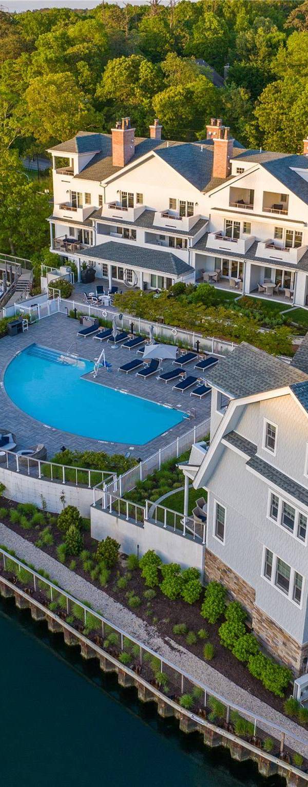 Apartamento de 2 Dormitorios en Venta en Hampton Bays - Nueva York - EE. UU.