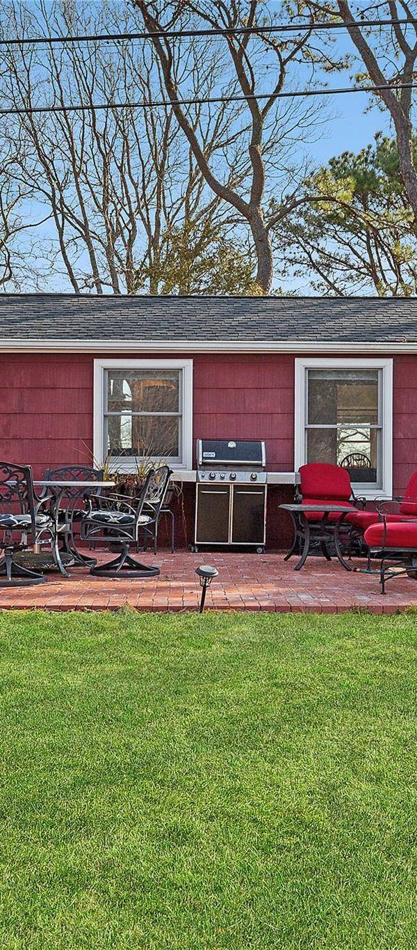Apartamento de 2 Dormitorios en Venta en Hampton Bays - Nueva York - EE. UU.