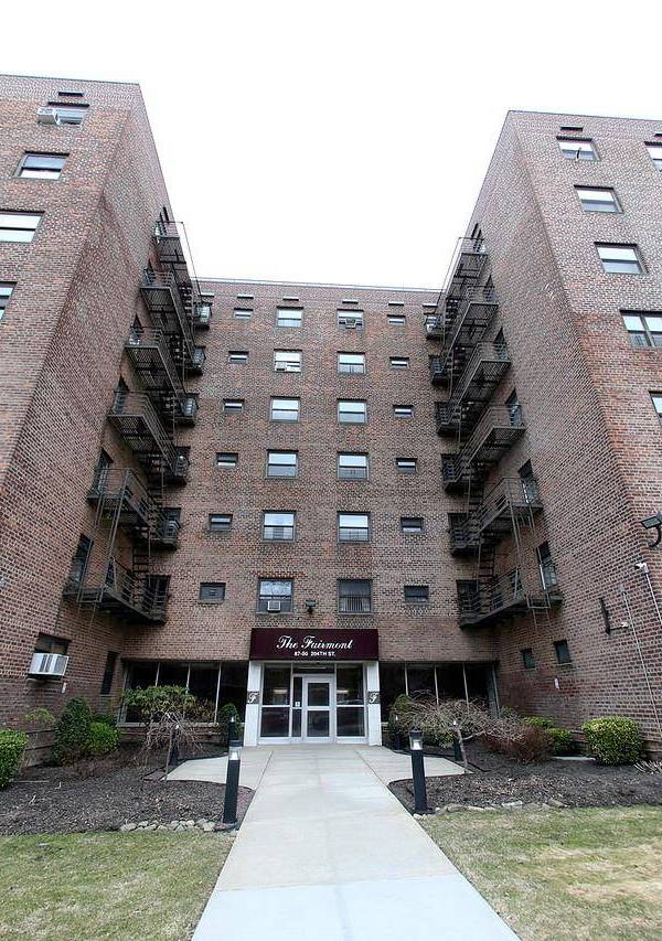 Appartement 2 chambres à Vendre à Hollis - New York - USA