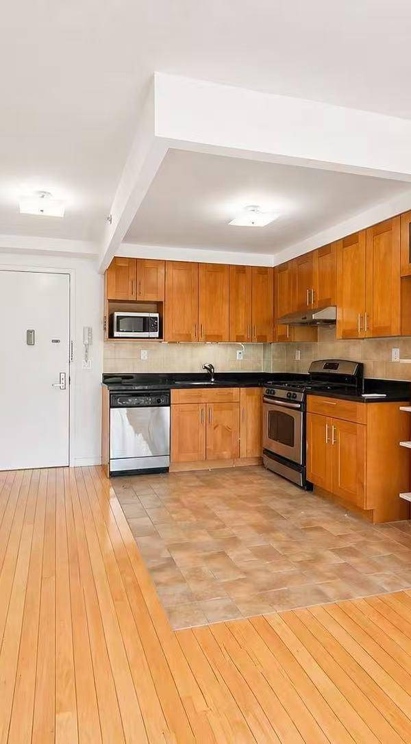 Apartamento com 2 Quartos à Venda em Jackson Heights - Nova Iorque - EUA