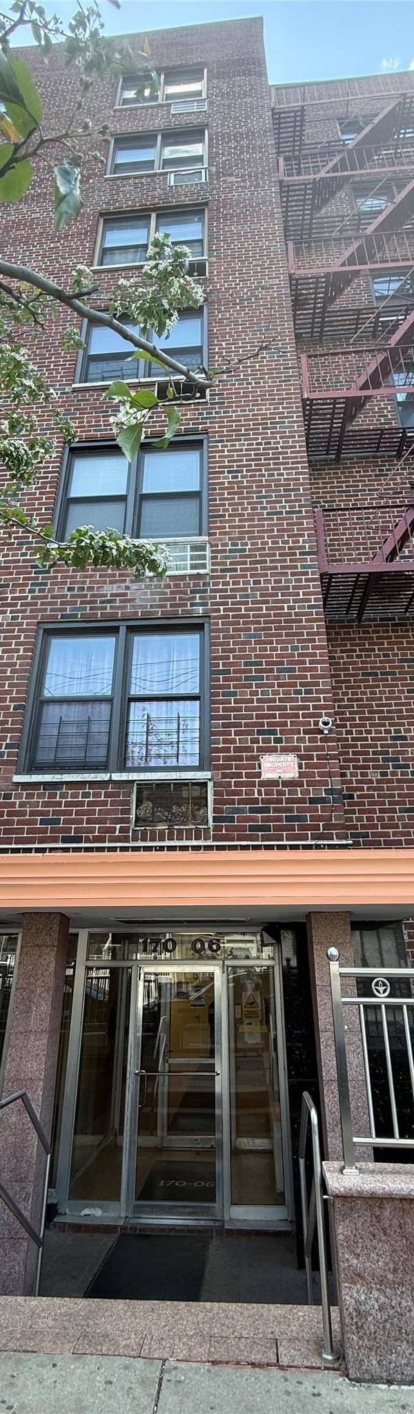 Apartamento com 2 Quartos à Venda em Jamaica - Nova Iorque - EUA