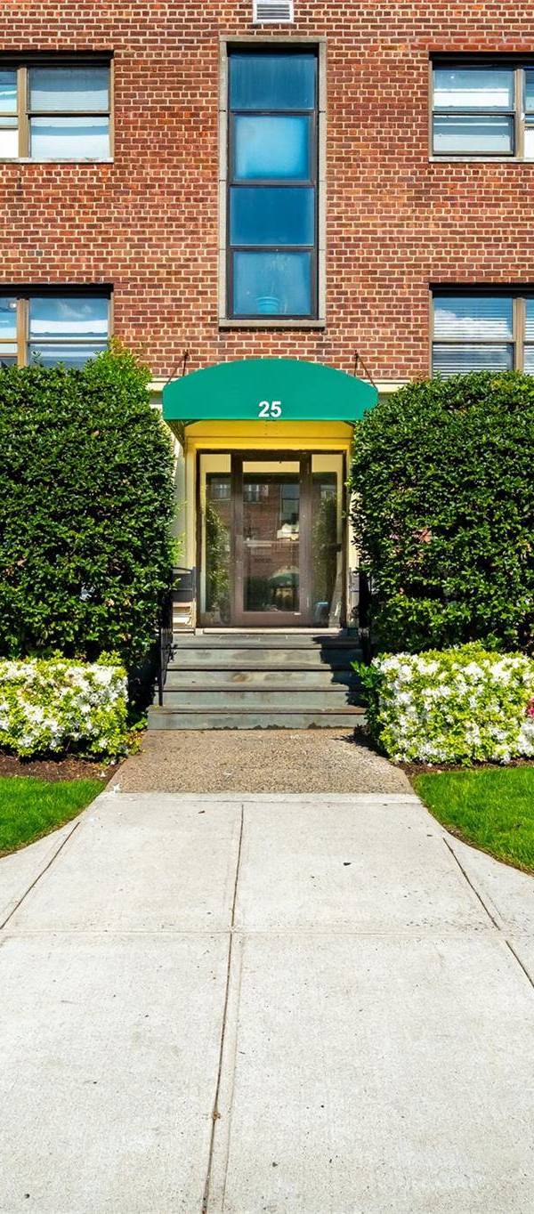 Apartamento com 2 Quartos à Venda em New Rochelle - Nova Iorque - EUA