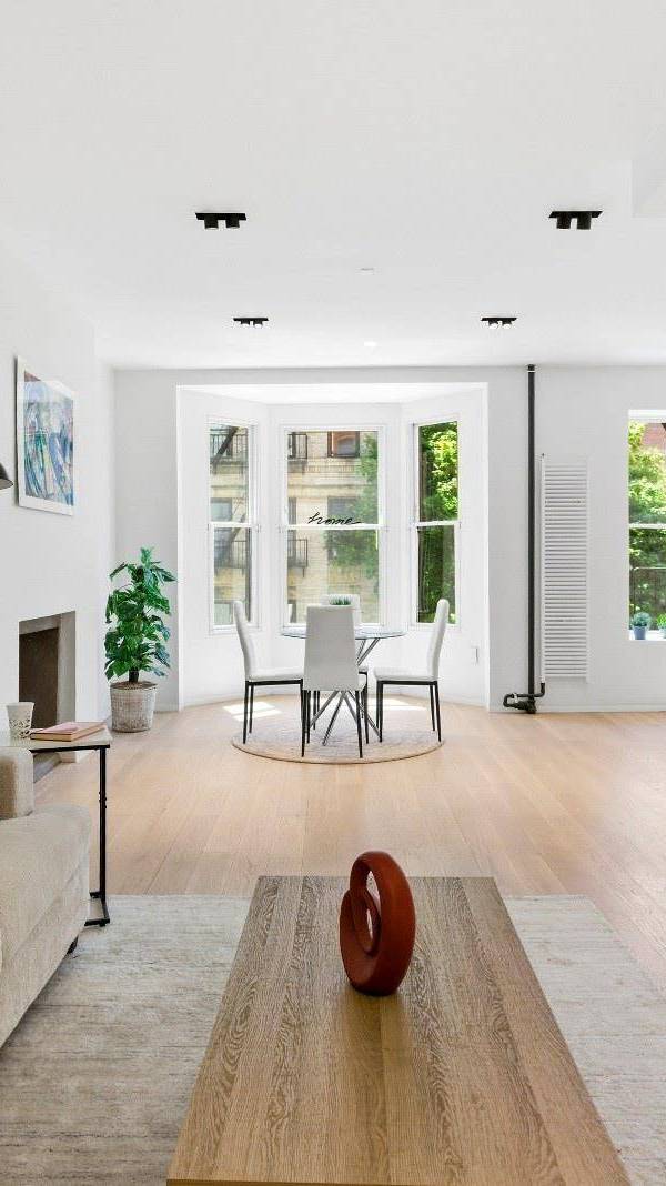 2 Bedroom Home for Sale in New York - Manhattan - New York - USA
