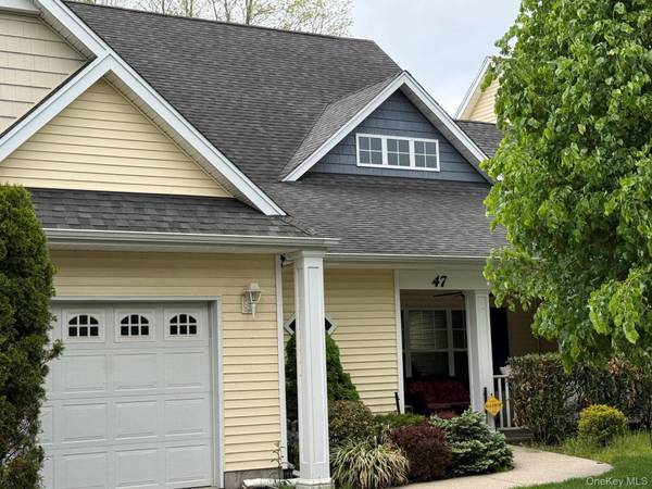 Apartamento com 2 Quartos à Venda em Riverhead - Nova Iorque - EUA