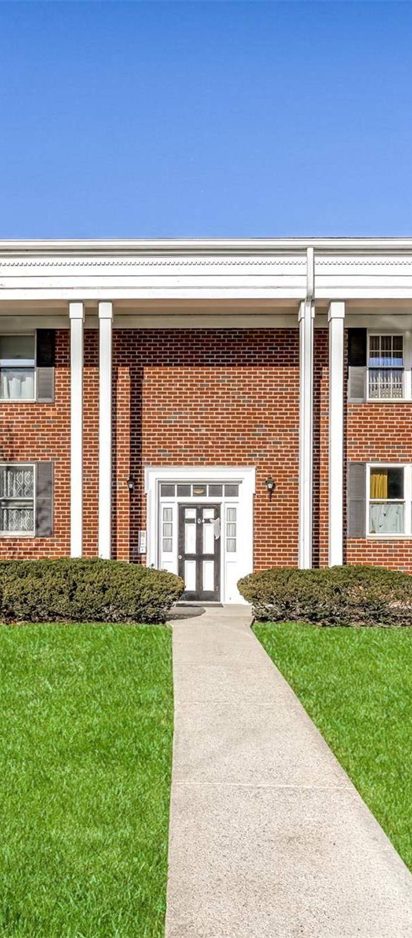 Apartamento con 2 Dormitorios en Venta en Suffern - Nueva York - EE. UU.