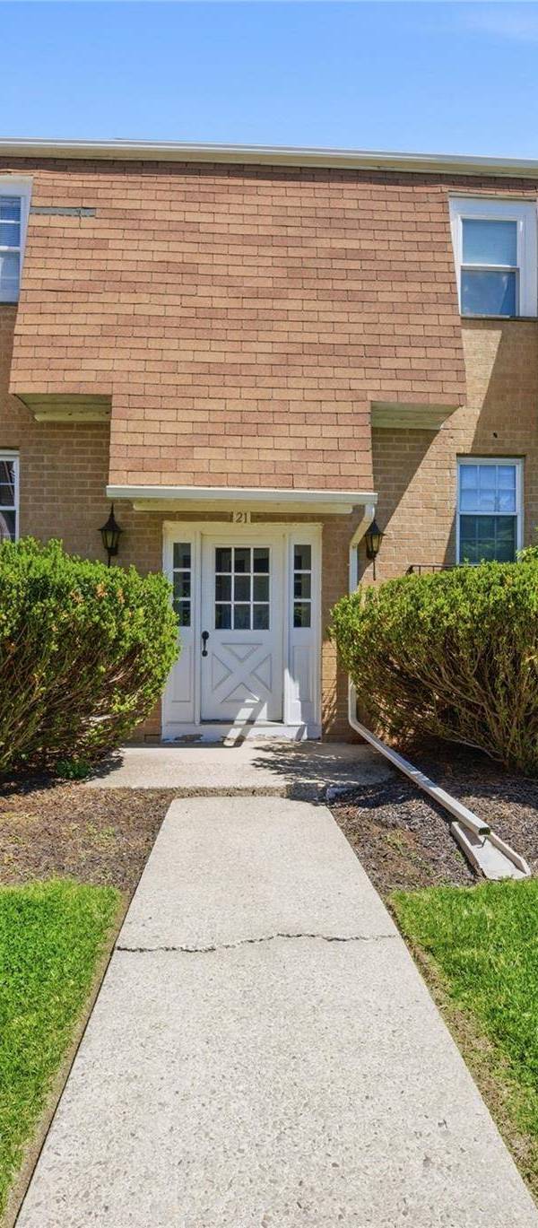 Apartamento com 2 Quartos à Venda em Washingtonville - Nova Iorque - EUA