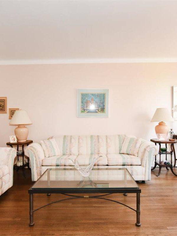 Apartamento com 3 Quartos à Venda em Briarwood - Nova Iorque - EUA